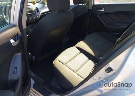 2017 Kia Forte Lx z USA, uszkodzony, nr VIN 3KPFK4A79HE101323